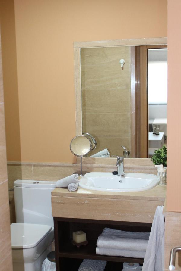Junto Al Mar Apartment Malaga Exterior photo